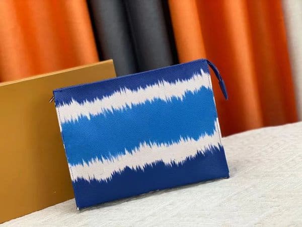 luxury designer Clutch Bags Toiletry Pouch Handbags tote Purses Men Wallets Women Handbag Shoulder Bag genuine leather Wallets Card Holder Chain Key Pouch