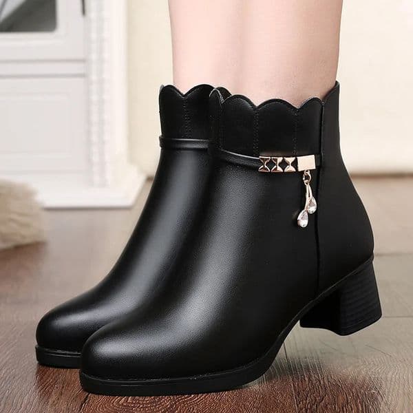 Autumn Winter Fashion Women Soft Leather Ankle Boots Antislip Warm Plush Casual Elegant Thick Heel Trend Platform 250809