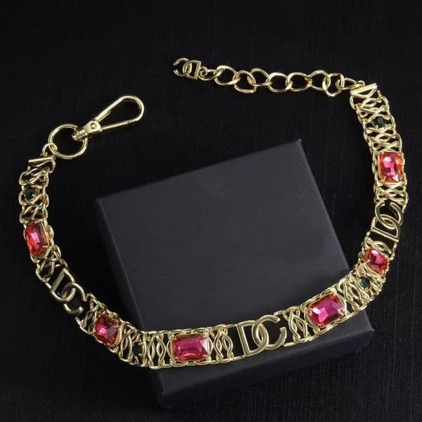 New Fashion Red Gemstone Chokers Necklace 18k Gold Exquisite Luxury Designer Short Necklace Gift Jewelry for Women Wedding Party Birthday Gift