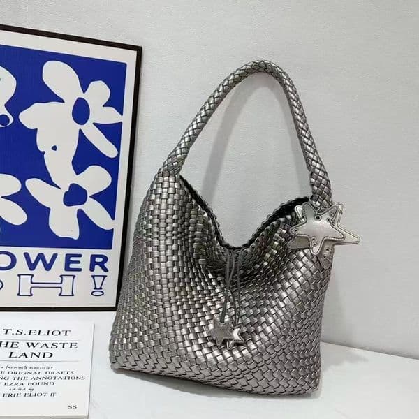 2025 New Free Shipping Women Designer High-end Multifunctional Champagne Gold Woven Women's Handbag Large Capacity Commuting Bucket Bag Handbag And Shoulder Bag