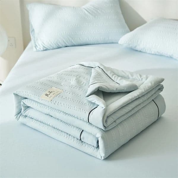 Zero-gravity cooling technology cool naked feeling seersucker cooling blanket ultra-light breathable cooling fabric 250815