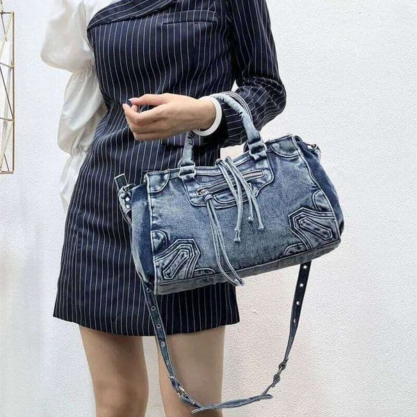 New Travel Women's High Quality Denim Motorcycle Tassel Rivets Portable Fashion Wash Cloth Diagonal Bag For Women