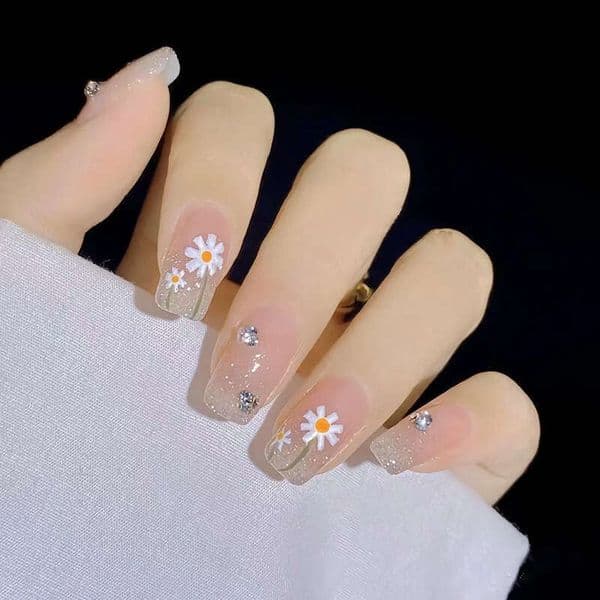 24Pcs Press On Nails Gradient Fine Glitter Daisy Pile Dia Gentle Versatile Fresh Sweet Girl Mid-Length Ins Style Nail Art Fake Nail Patch X250817