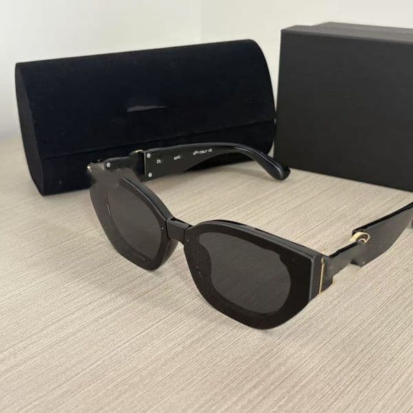 Designer fashion luxury sunglasses hiphop letter metal frame high level polygons trend street party facial slimming women