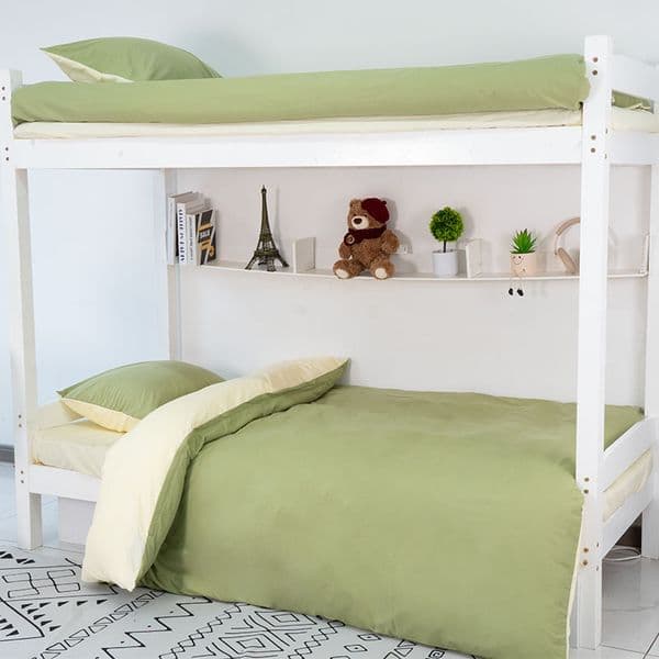 Muheng sheets are covered with a four-piece set and a three-piece set in the student dormitory. The mother and baby are super soft and can sleep naked and wash.