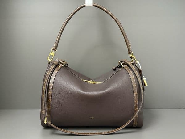 Express MM M26397 SS25 Winter New Womens Bag Womens Calfskin Handbag Ladies Shoulder Bag Removable Keybell and Padlock size 24x18x36