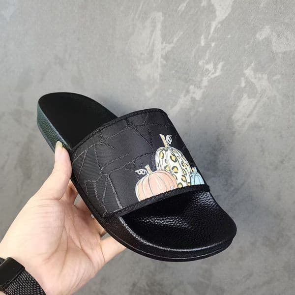 2025 Summer New High-End Non-Smelly Waterproof Non-Slip Durable Wear-Resistant Non-Chafing One-Word Slippers
