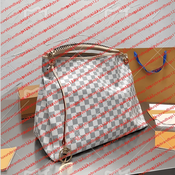 New Arrived Designer Bag Embossed Flower Large Capacity Totes Bag Fashion Sac Femme Leather Women Shoulder Bags Messenger Luxurys Handbag Lady Purse Woman backpack
