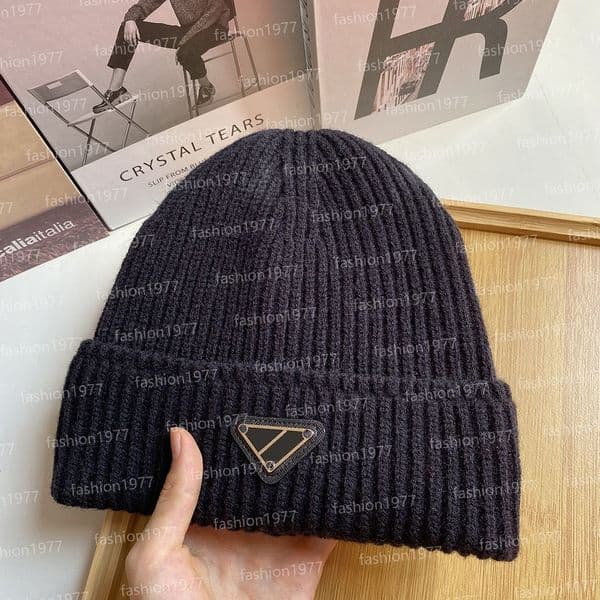 Winter Wool Designer Beanie Black Soft Woolen Fashionable Jacquard Warm Skull Cap for Men and Women Knit Hats White Orange Khaki Beanies