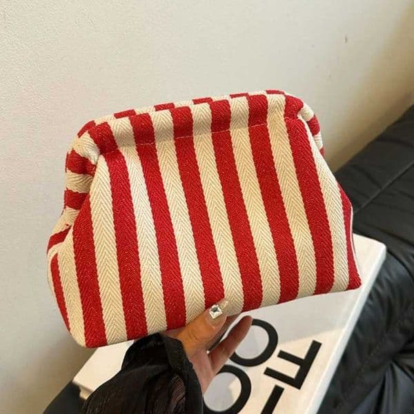 Summer Crochet Handbag Large Capacity Bag Daily Versatile Beach Clutch Clip Bag Knitted Clutch Striped Cloud Bag Z250821