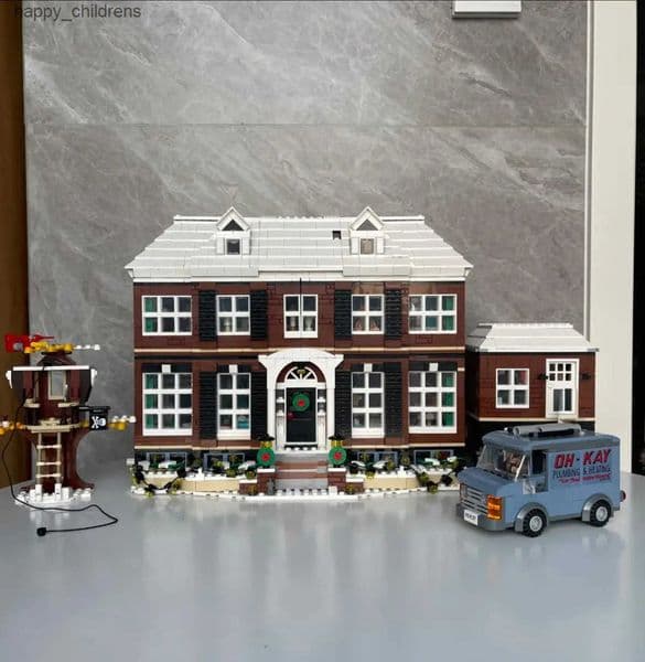 2026 New Ideas Movie Series Home Alone Mccallister House Model Marv Minifigures Education Toys 21330 Birthday Christmas Gifts T250821 Design