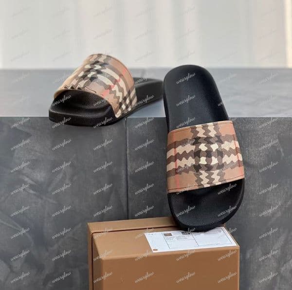 Designer Sliders Rubber Letter sandals Slippers Men slide Beach Flat Slide Women Luminous Alphabet Slipper Multicolor Couples Slides Waterproof