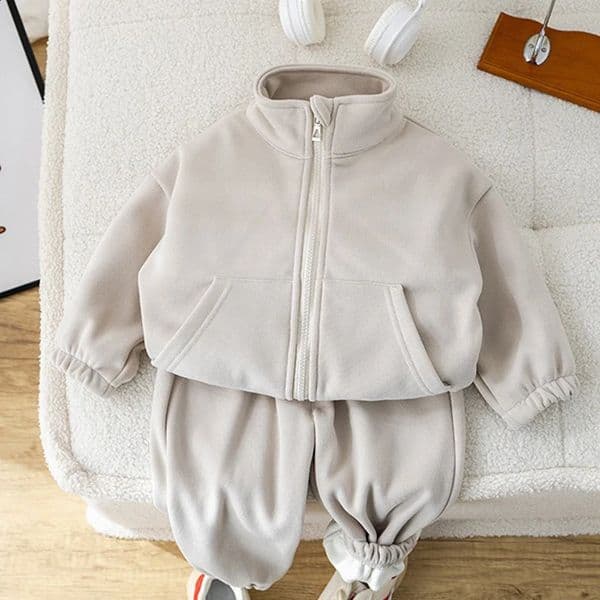 IYEAL Childrens Baby Clothing Sets Winter Fleece Casual 2 PCS Child Sets Sport Suit for Girls Boys Clothes CoatPants 1-6 Yrs 250821BJ