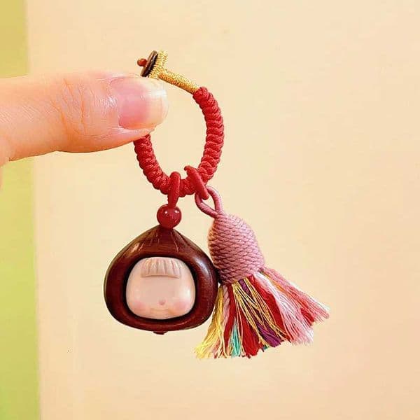 Purple Sandalwood Lacquer Cat Cute Chestnut Duo Mei Garlic Mobile Phone Bag Accessories Car Keychain Accessories X250822