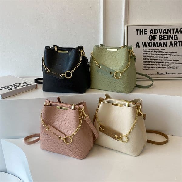 New Hand Bag Designer Woman Brand Designer Bucket High-End Exquisite Women's Autumn Winter Simple Fashion Large large bag Capacity Quilted Small Style Shoulde