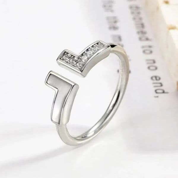 Designer Rings for Men Women, Fashion jewelry brand designer ring, 18K gold stainless steel Ring, fashionable classic style, Jewelry gift