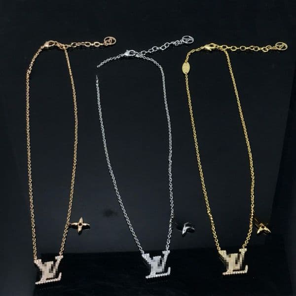Letter Full Diamond women designer necklace Gold plated 18K Pendant Necklaces Clover flower Stainless Jewelry Luxury Gift