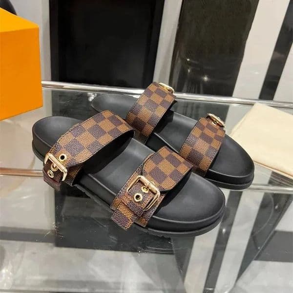 Women Luxury Bom Dia Genuine Leather Sandals Designer Flat Slides Gladiator Mules Hasp Casual Summer Beach Daily Wear Slippers Shoes