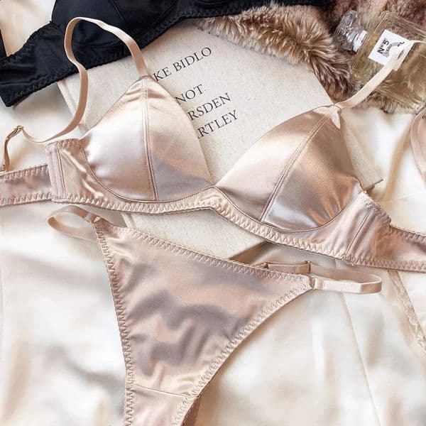 French Triangular Cup Bra Without Scars Womens Underwear Thin Anti Sagging Comfortable Fabric Without Steel Rings Bra Set 250827BJ