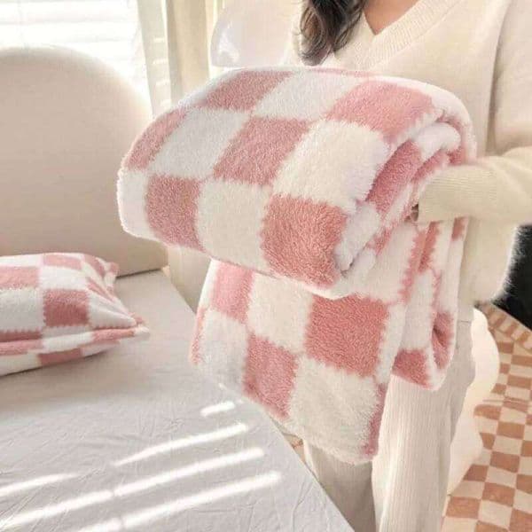 2026 1 Piece Pink cologne White Flannel Panda Soft And Comfortable Nap For Bed Sofa Office Suitable Flannel Fleece Long-Pile perfume Blanket Grid Free Shipping