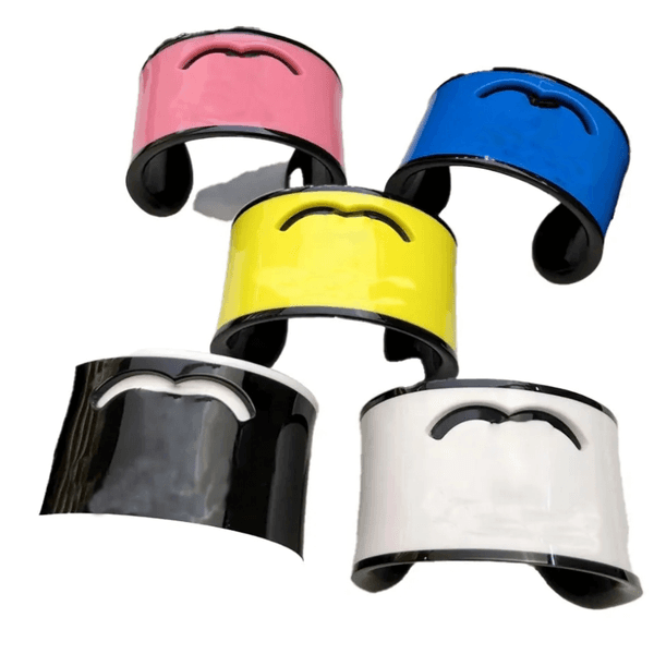 Luxury Designer letter Bracelets Jelly Letter Candy Colors Acrylic Open Women Fashion Cuff Bangle Bracelet Black White Pink Yellow Jewelry for Gift Party 5 Colors
