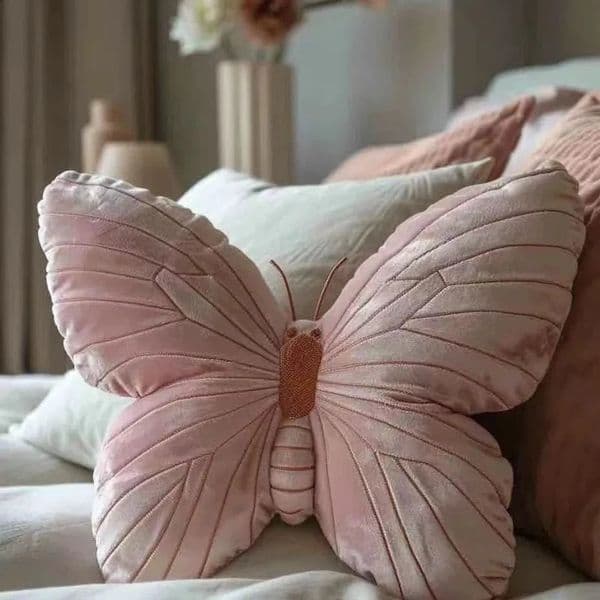 Butterfly Cushion Throw Pillow Pink Decorative Animal Pillow for Couch Living Room Bed Butterfly Decorations Pillow for Kids 250224