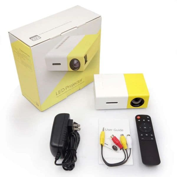 YG300 portable mini movie projector is suitable for outdoor camping/driving/home theater projectors