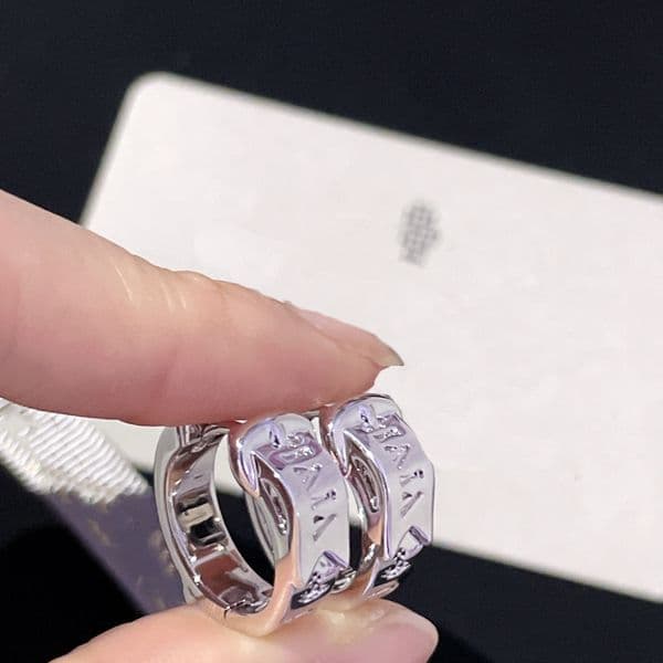 Letter Silver Earring Designer Women Hoop Charm Shiny Earrings Jewelry Classic Mini Ear Stud Birthday Gift
