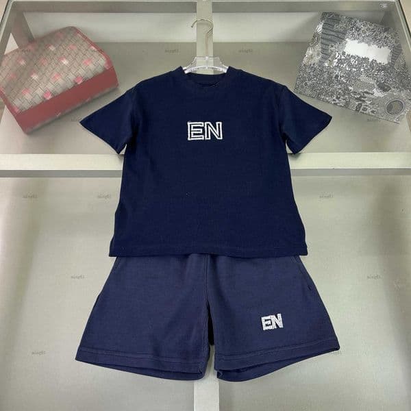 baby T-shirt set Summer two-piece boys girls tracksuits kids designer clothes Round neck T-shirt and shorts A13X05N042