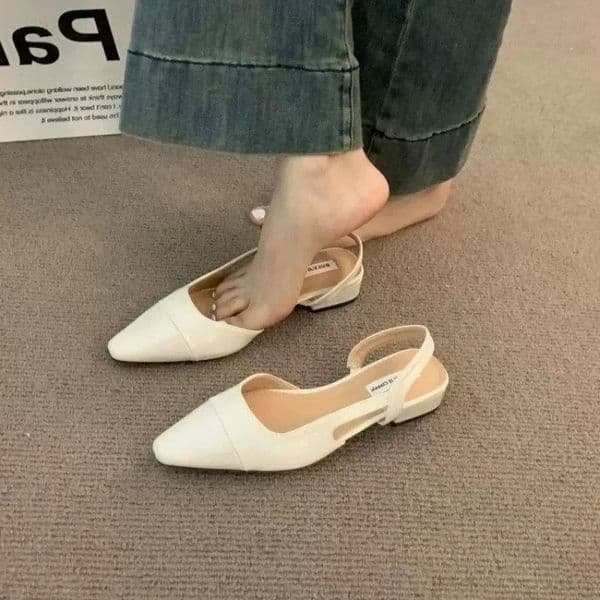24Low Heel Baotou Sandals Womens French Nude Color Pointed Small Fragrant Style Ladies Thick Heels Back Air Style Single Shoes 250310BJ