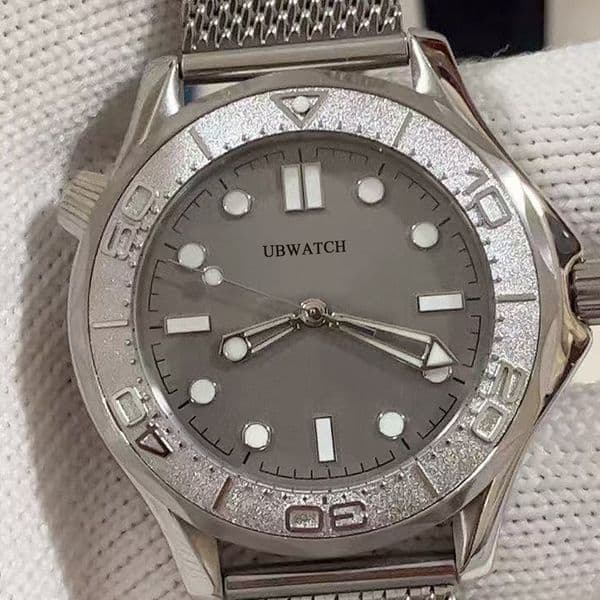 300 Glass Back Steel Watch Stainless Steel Black Ceramic Bezel Dial Automatic Movement Mechanical Strap Clasp Men Watches Wristwatches