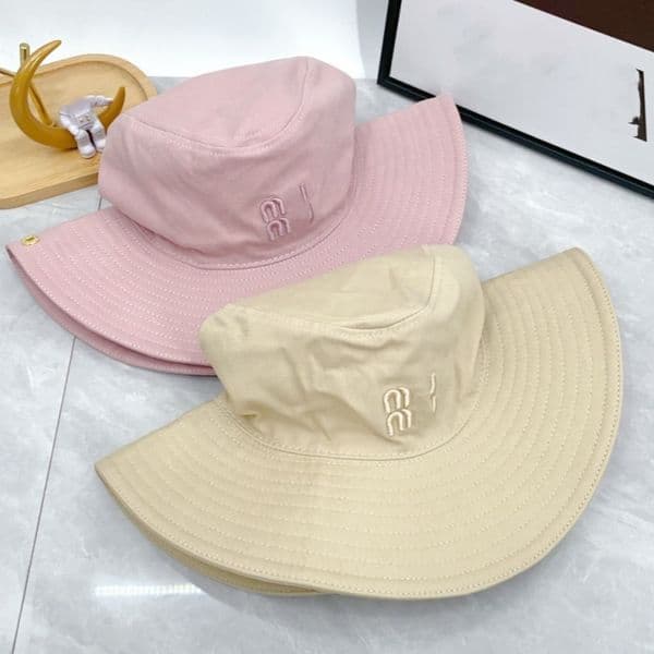Pink Designer Bucket Hat Wide Brim Bucket Hats Women And Men Unisex Luxury Brand Fashion Daily Outfit Summer Travel Casual Fitted Hats High Quality