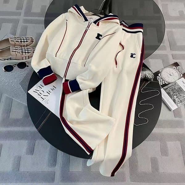 High end casual sports suit for women in autumn and winter, fashionable and western-style hooded sweatshirt, high waisted straight leg pants, two-piece set, trendy