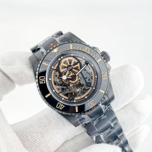 Regally Ornate 40MM Automatic Movement Sapphire Crystal Mens Watches Skeleton Dial Design Black Stainless Steel Men's Wriswatches