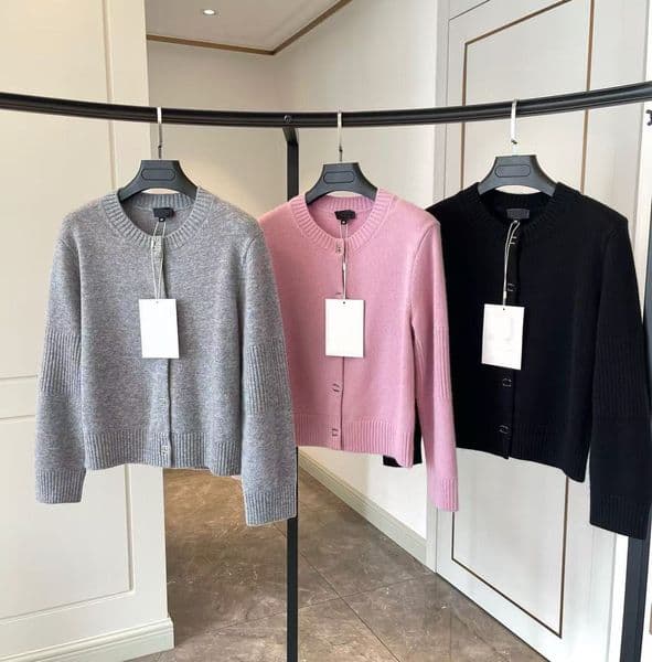 25ss designer womens cashmere knitted sweater early spring fashion knitted top high-end tailoring cardigan short-sleeved womens knitted sweater
