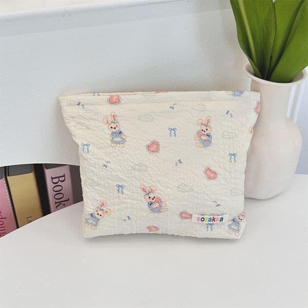 S233M Cute bear floral cosmetic bag