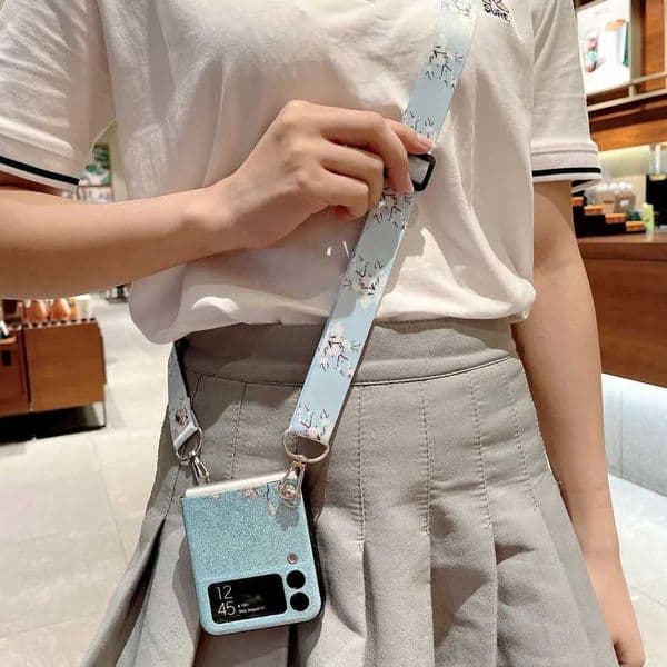 Galaxy Z Flip6 5 4 3 5G Hard PC Shoulder Strap Tether Coque Fundas Sparkling Flower Corssboby Phone Case Z250321