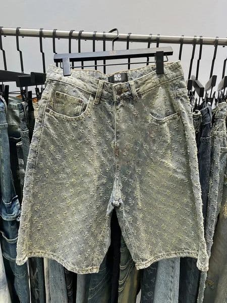 Fashion American Ins Personalized Pattern Denim Shorts Summer Light Blue Distressed Mens Straight Leg High Street 250312