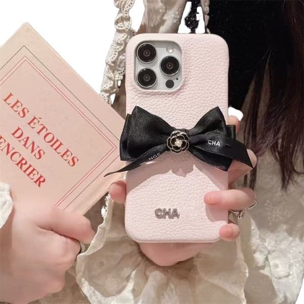 Fashion Butterfly flower Designs Phone Cases for iPhone 16 Pro Max 15Plus 15Pro 14Plus 14Promax 13Pro 12 11 XR xs Teens Fashion Designer Flower Protective Cover Case