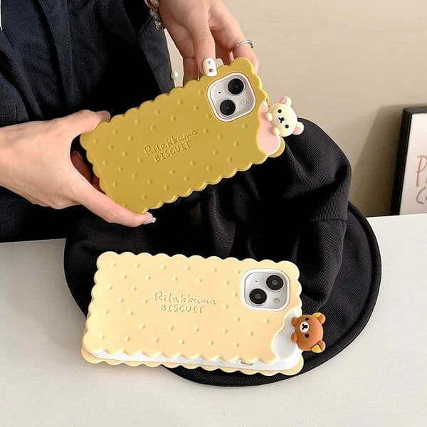 Funny Rilakkuma Bear Sand Biscuit Box suitable for 16 15 14 12 11 Pro Max soft silicone lidXJ250321