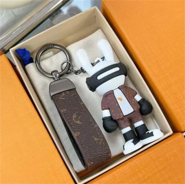 Luxury keychains Letters designer leather keychain Women jewelry Keyring Bags Pendant Car Key