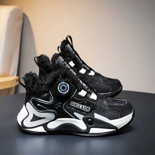 Childrens sports shoes boys shoulders childrens running and walking shoes fashionable and warm plush girls tennis shoes soft walking shoes X250322