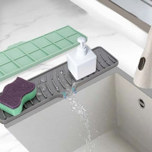 Silicone Sink Splash Guard Anti-spray Foldable Drainage Mat Multipurpose with 5°Incline Slope Faucet Splash Pad Bathroom 250320BJ