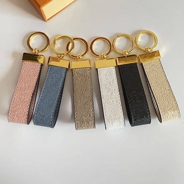 Luxury High Qualtiy Luxury Keychain Brand Designers Key Chain Gift Men Women Car Bag Keychains No Box