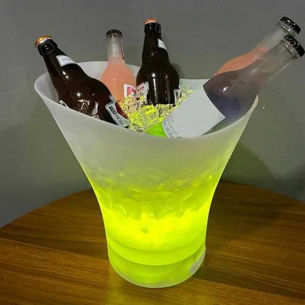 LED ice bucket 7L luminous ice cube color radiation ice bucket waterproof luminous beverage container built-in wireless X250326