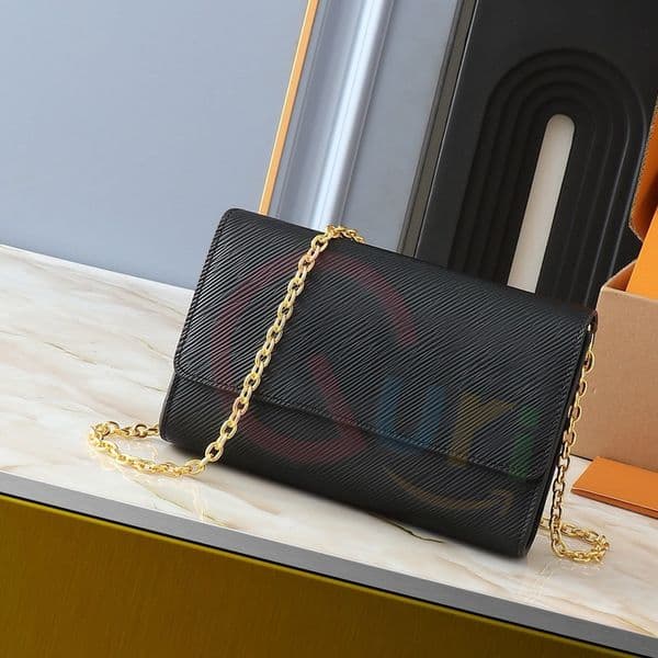 Chic Small Square Louisienne Handbag - Premium Leather Shoulder Satchel with Signature Metallic Accent