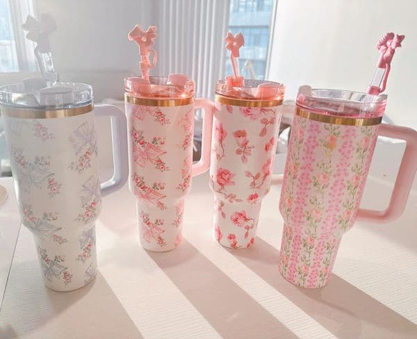 STOCK US Warehouse 40 Oz Floral Cups With Bow Topper 40Oz Christmas Stainless Steel Tumblers With Handle Lid And Straw Travel Car Mugs Pink Flamingo Neon White