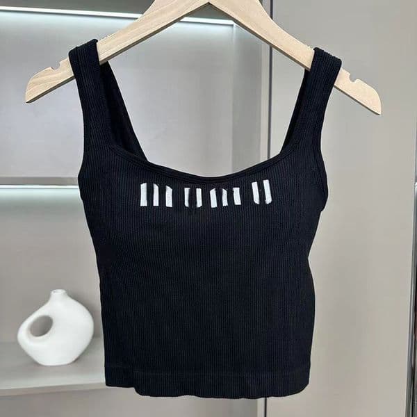 Woman Tshirts Vests Summer Shirts Blouse Camis Designer T Shirt Sleeveless Tank Knits Shirts Classic Tops Female Slim Vests Short Tees Shirts Tops S-L