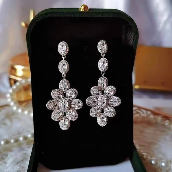 Charm Flower Diamond Dangle Earring 925 Pure Silver Wedding Pendant Earrings Female Bride Promise Engagement Party Jewelry 250326