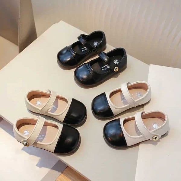 2026 Kid Shoes Kid Shoes Luxury Designer Girls Childrens Princess Little PU Leather Spring Summer New Mary Jane Art Apartment Baby Perfume basketball Basketba